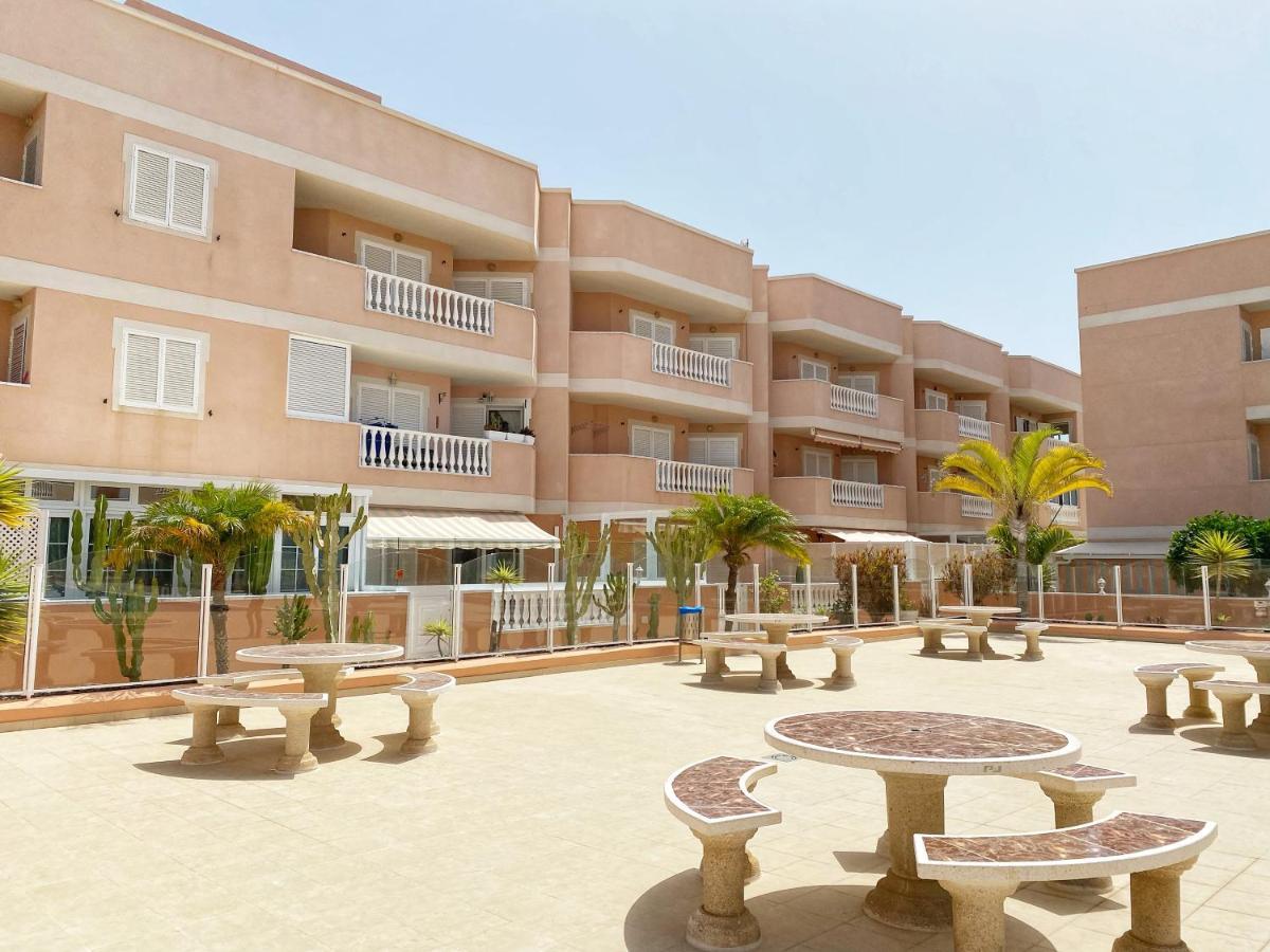 Hugo'S Holiday Apartment In Costa Del Silencio 阿罗纳 外观 照片